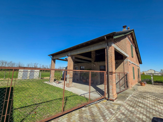Casa singola in vendita a Tortona