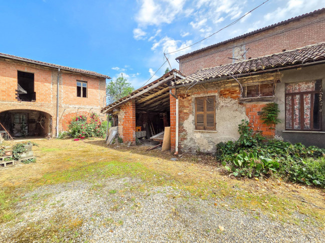 Casa singola in vendita a Carezzano