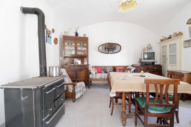 Casa singola in vendita a Carezzano