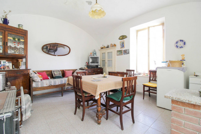 Casa singola in vendita a Carezzano
