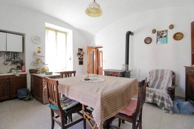 Casa singola in vendita a Carezzano