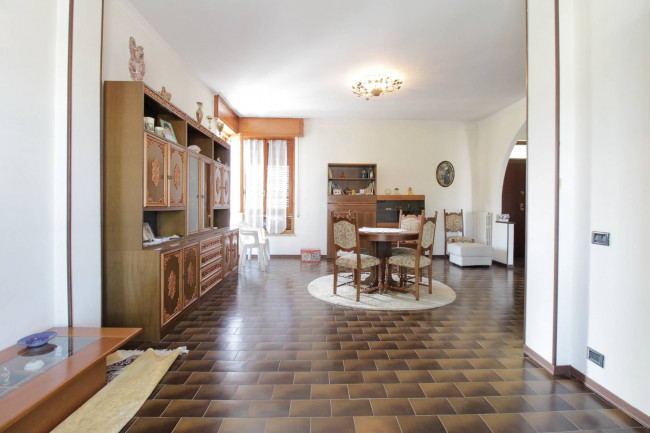 Appartamento in vendita a Villalvernia