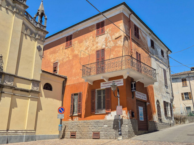 Casa singola in vendita a Carezzano