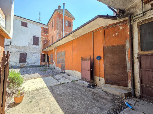 Casa singola in vendita a Carezzano