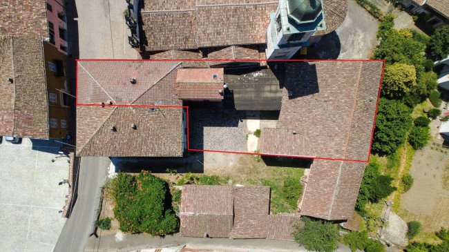 Casa singola in vendita a Carezzano