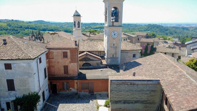 Casa singola in vendita a Carezzano