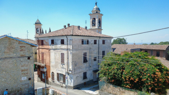Casa singola in vendita a Carezzano