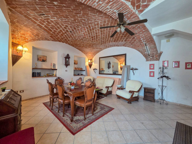 Casa terra/tetto in vendita a Spineto Scrivia