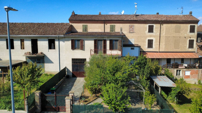 Casa singola in vendita a Villalvernia