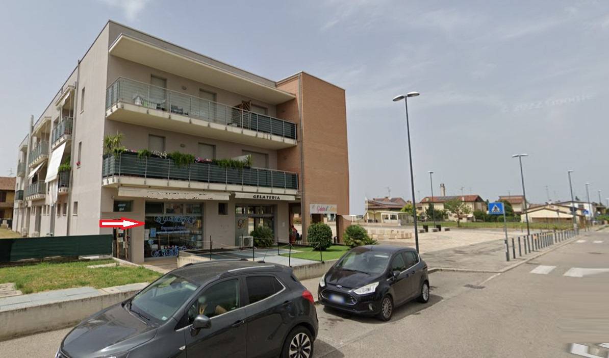Fondo commerciale in affitto a Mezzano, Ravenna (RA)