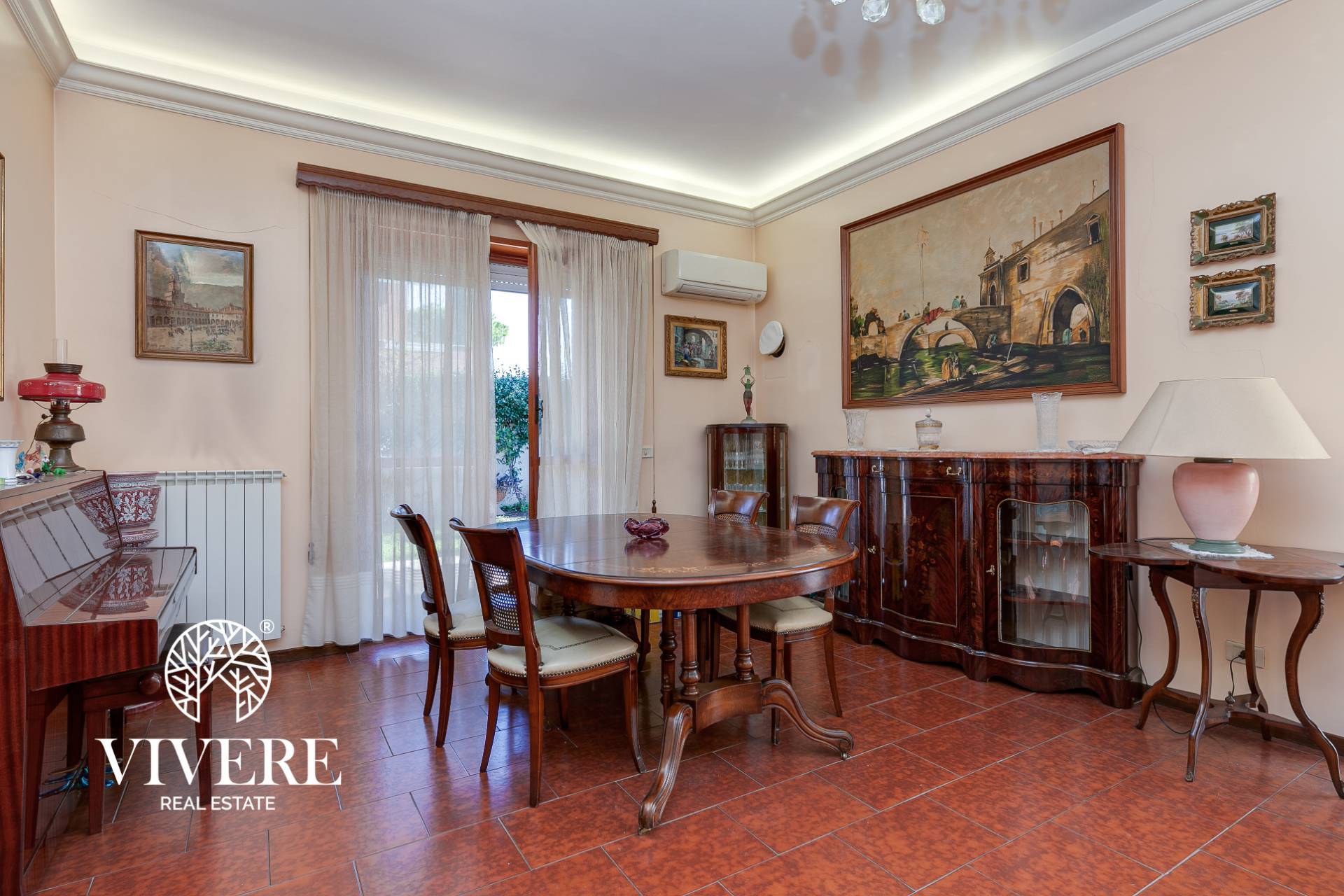 Villa ROMA vendita  Massimina  VIVERE Real Estate