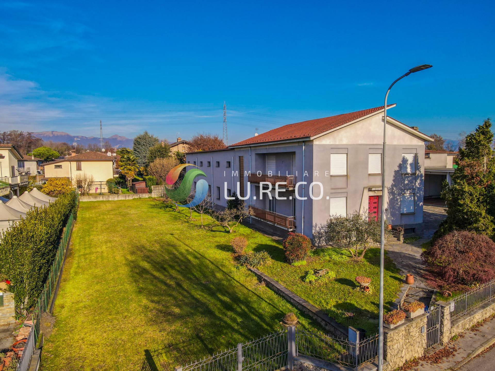 Palazzo in vendita a Arosio (CO)