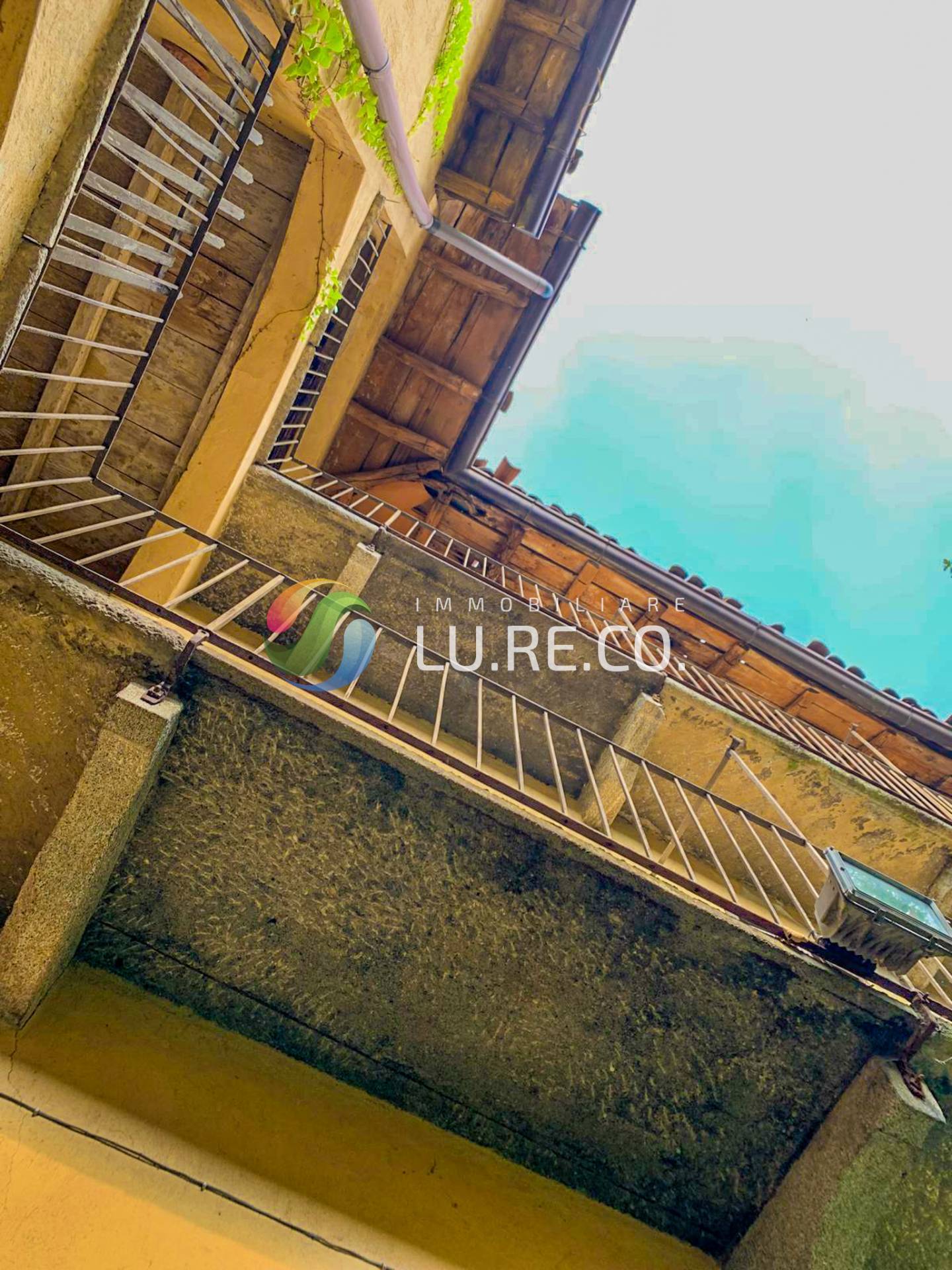 Palazzo in vendita a Meda (MB)