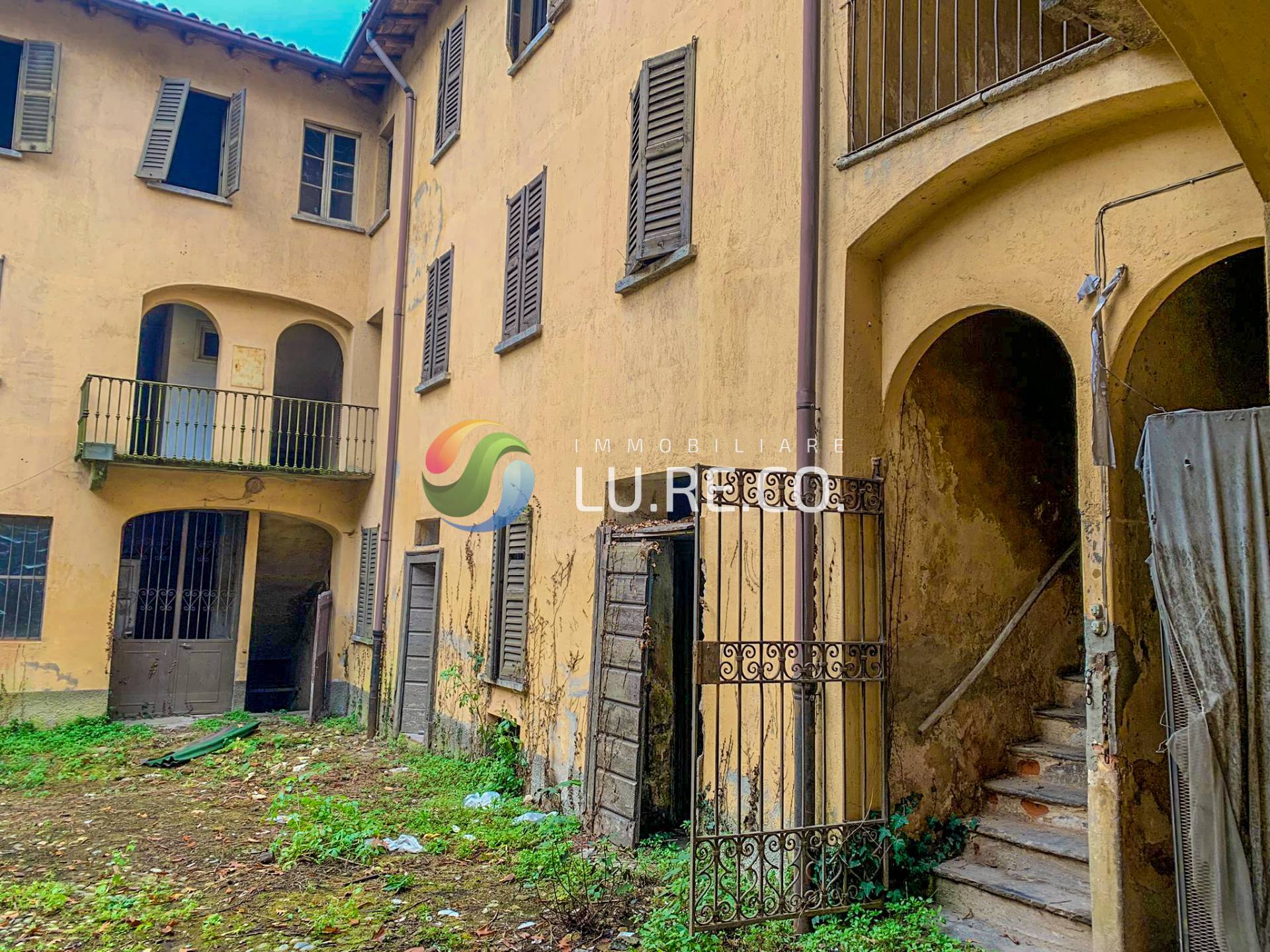 Palazzo in vendita a Meda (MB)
