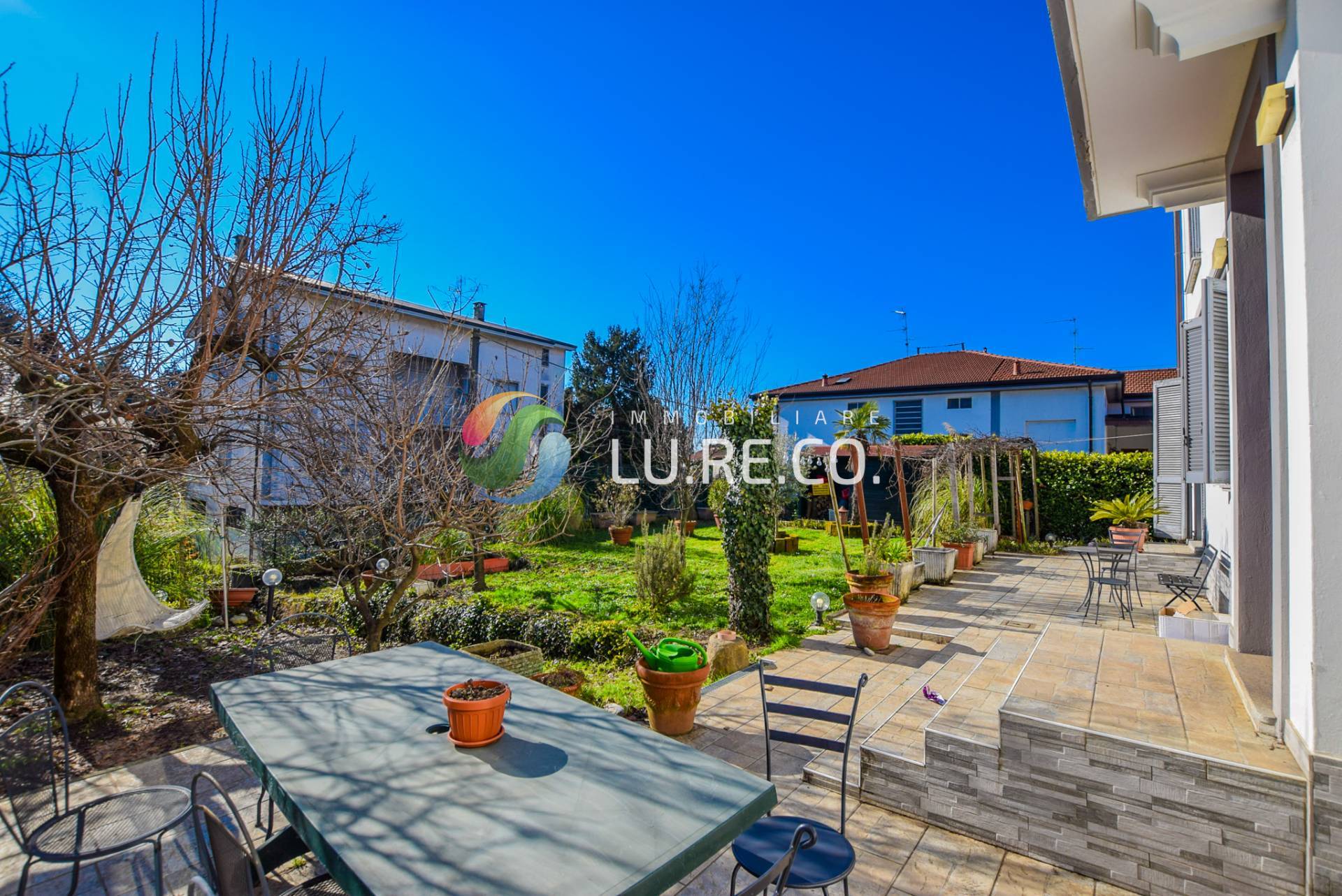 Villa in vendita a Inverigo (CO)