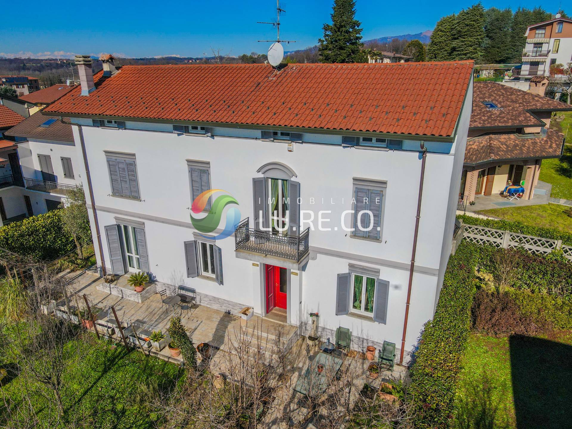 Villa in vendita a Inverigo (CO)