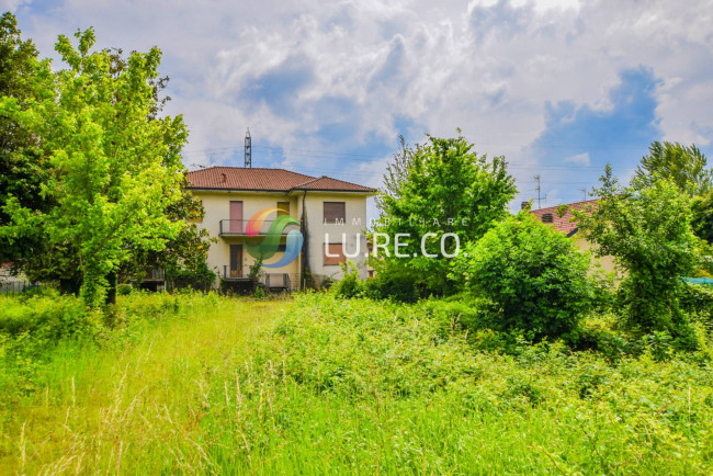 Terreno edificabile in vendita a Inverigo (CO)