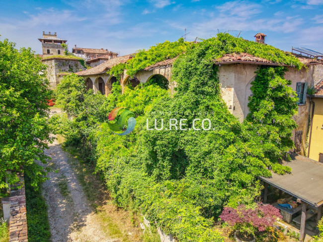 Rustico in vendita a Inverigo (CO)