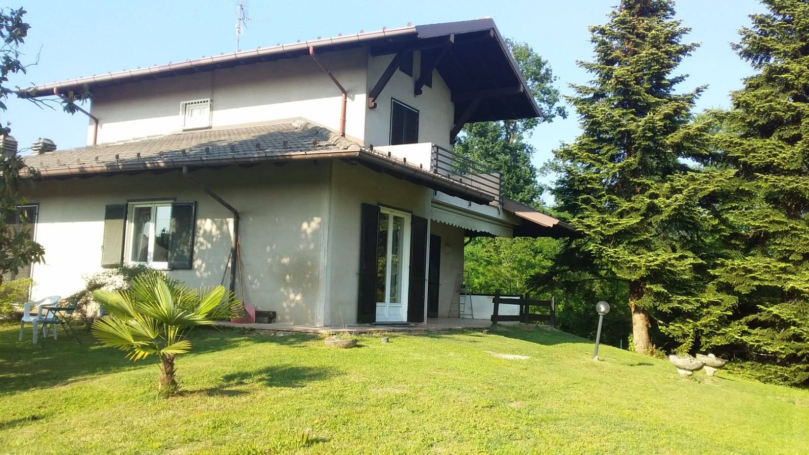 Villa in vendita a Agrate Conturbia (NO)