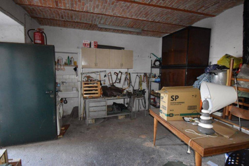 Casa semi-indipendente in vendita a Cadrezzate Con Osmate (VA)