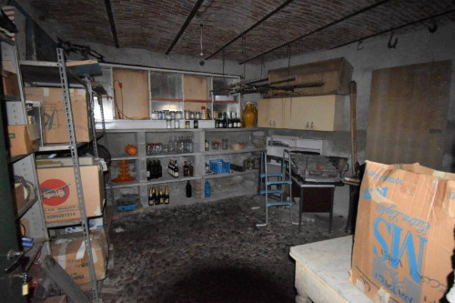 Casa semi-indipendente in vendita a Cadrezzate Con Osmate (VA)