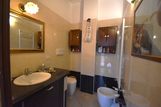 Appartamento in vendita a Piscina, Legnano (MI)