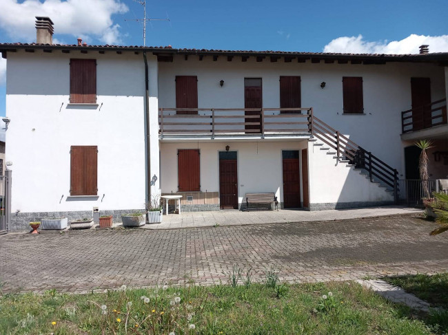 casa semindipendente