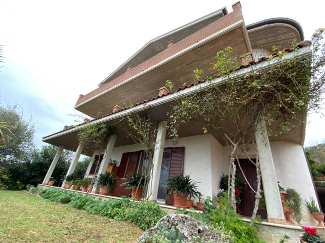 Casa indipendente in vendita a Colonnella (TE)