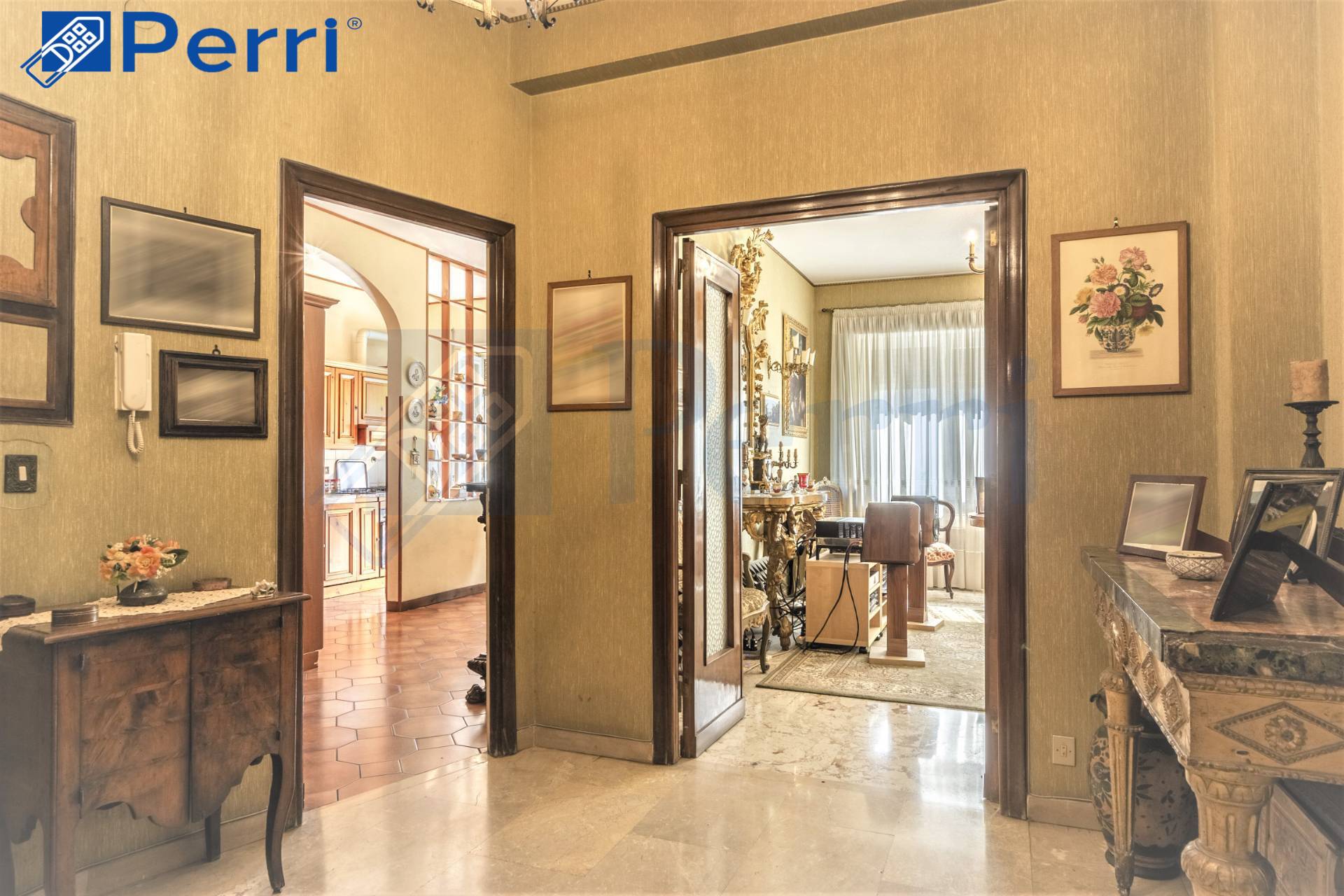 Appartamento ROMA vendita    Perri L
