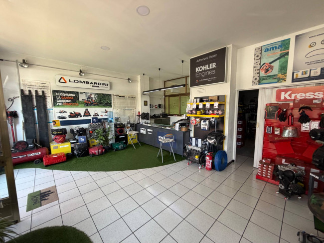 Locale commerciale in Vendita a Latina