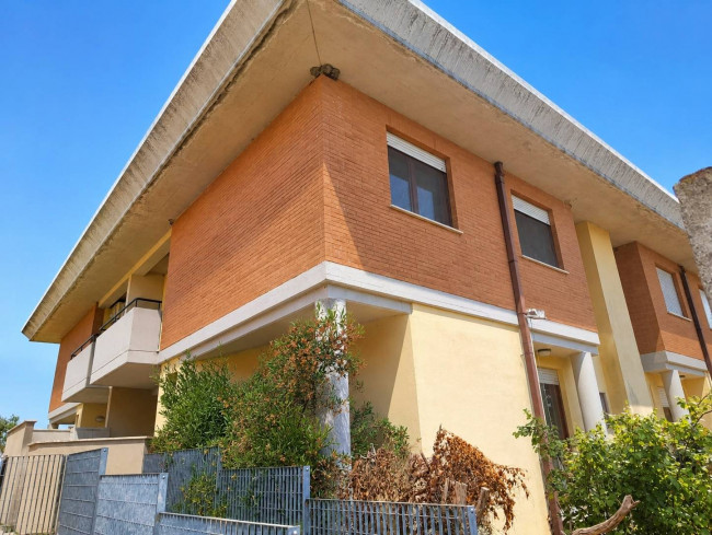 Villa in Vendita a Latina