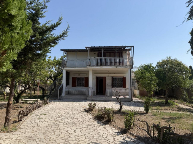 Villa in Vendita a Terracina