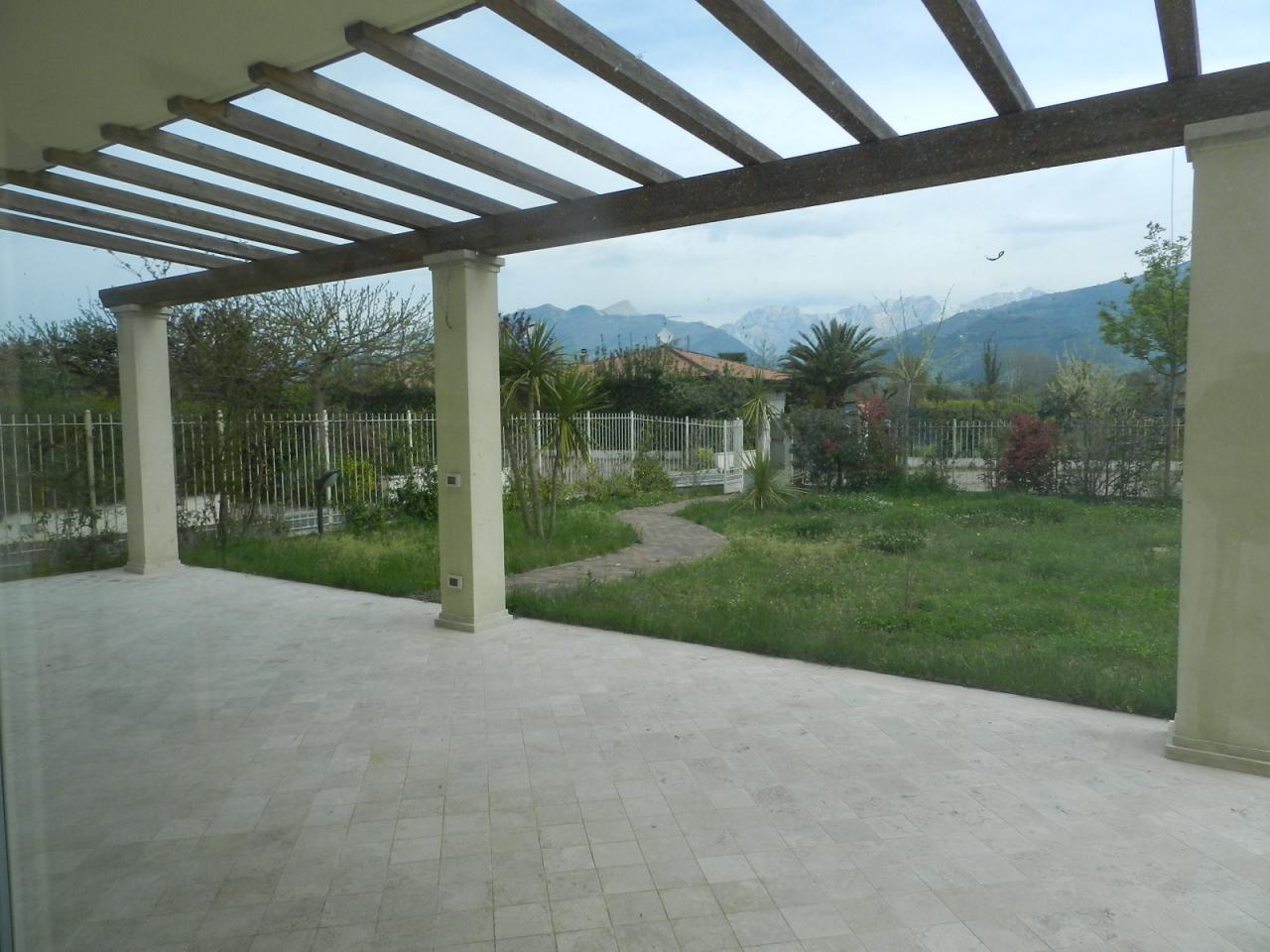 Villa MASSA vendita  Ronchi  Agenzia ForteVersilia Immobiliare