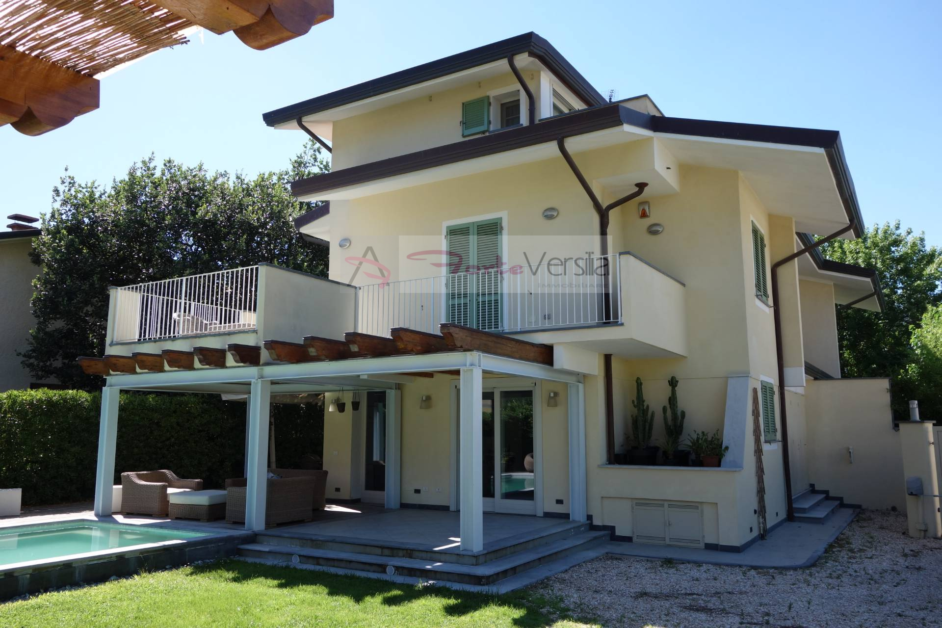 Villa FORTE DEI MARMI vendita  Vittoria Apuana  Agenzia ForteVersilia Immobiliare