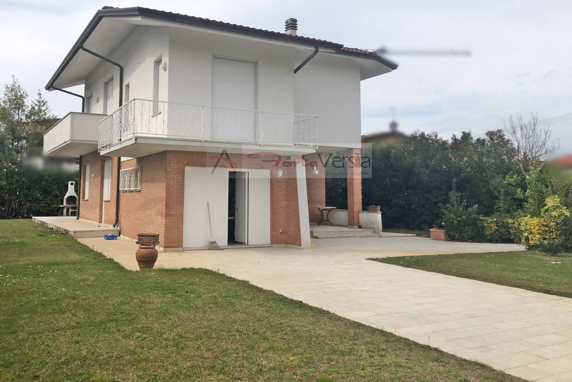 Villa FORTE DEI MARMI vendita  Centro  Agenzia ForteVersilia Immobiliare