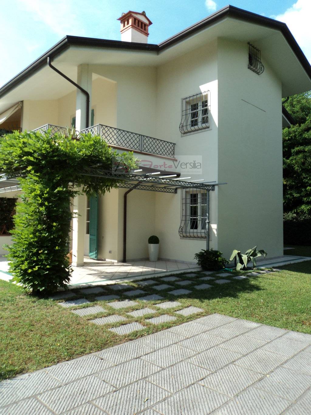 Villa FORTE DEI MARMI vendita  Vittoria Apuana  Agenzia ForteVersilia Immobiliare