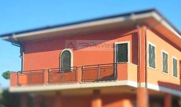  pietrasanta vendita quart: tonfano agenzia forteversilia immobiliare