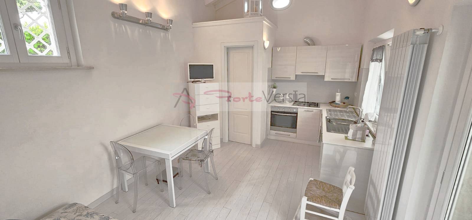 Casa semi-indipendente in vendita a Forte Dei Marmi (LU)