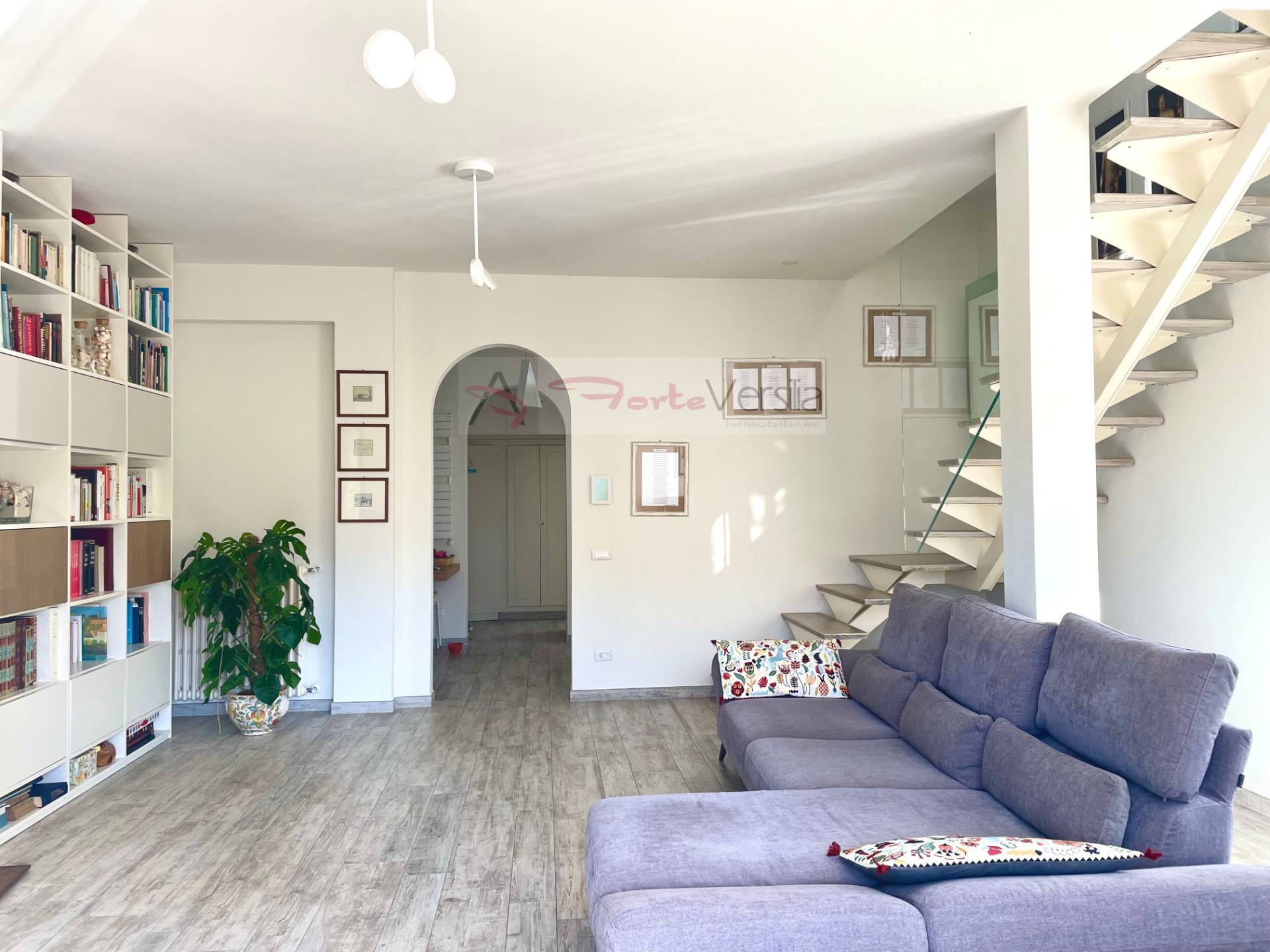 villa indipendente in vendita a Forte dei Marmi