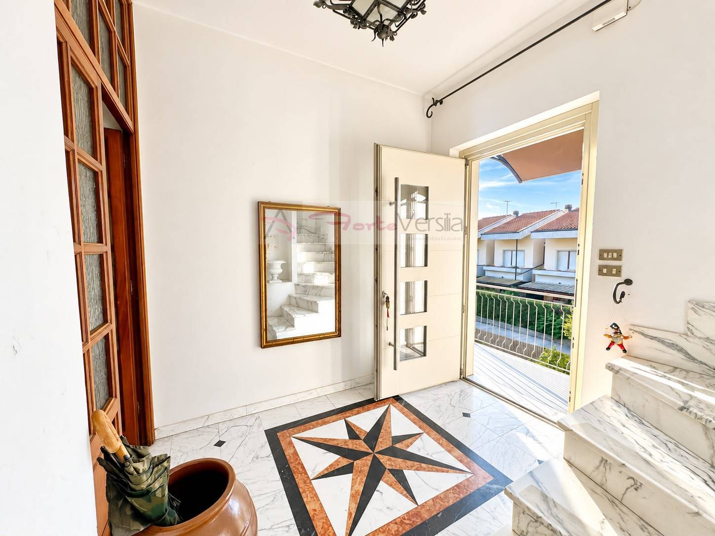Appartamento in Villa in vendita a Massa