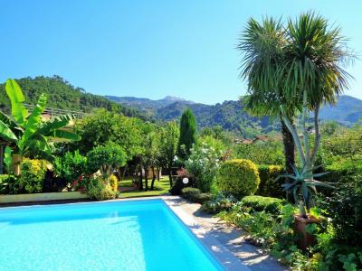 villa indipendente in vendita a Montignoso