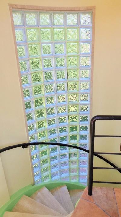 villa indipendente in vendita a Montignoso