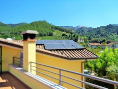 villa indipendente in vendita a Montignoso