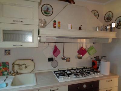 villa indipendente in vendita a Montignoso