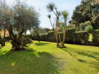 villa indipendente in vendita a Montignoso