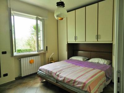 villa indipendente in vendita a Montignoso