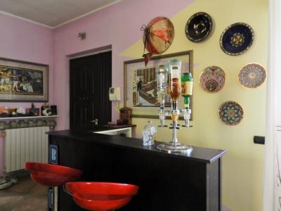 villa indipendente in vendita a Montignoso