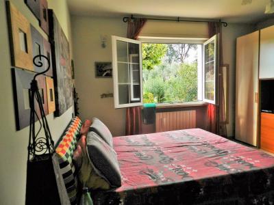 villa indipendente in vendita a Montignoso