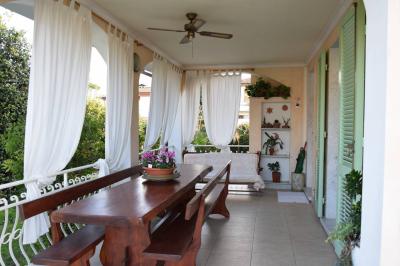 villa indipendente in affitto a Forte dei Marmi