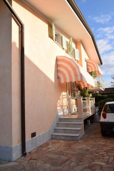 villa indipendente in affitto a Forte dei Marmi